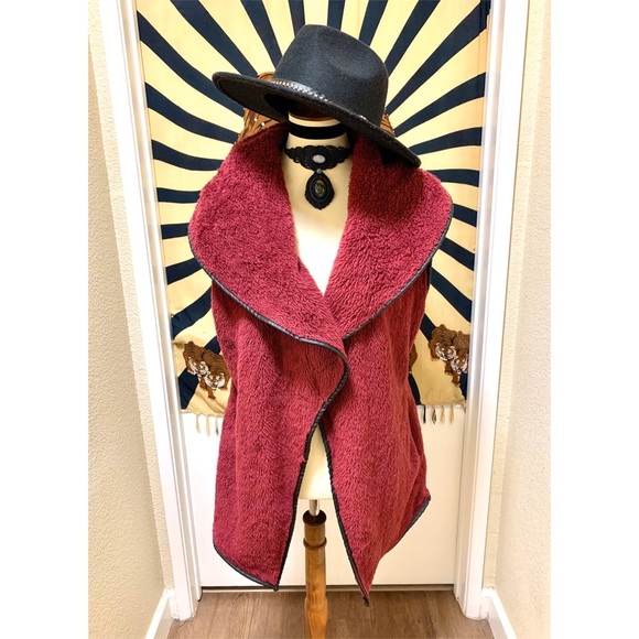 🌈 Beautiful Vogue polar vest - Picture 7 of 8